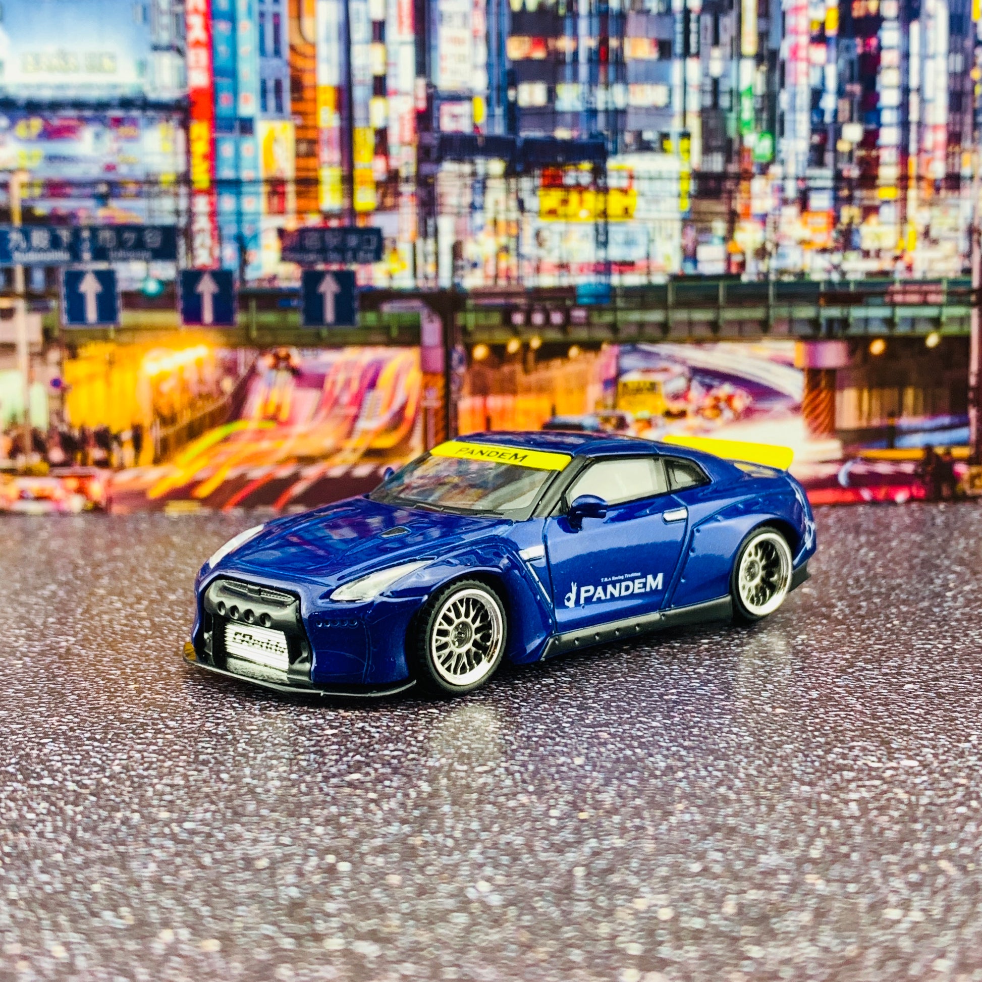 MINI GT 1/64 Pandem Nissan GTR R35 Duck Tail Velocity Blue RHD MGT00093-R