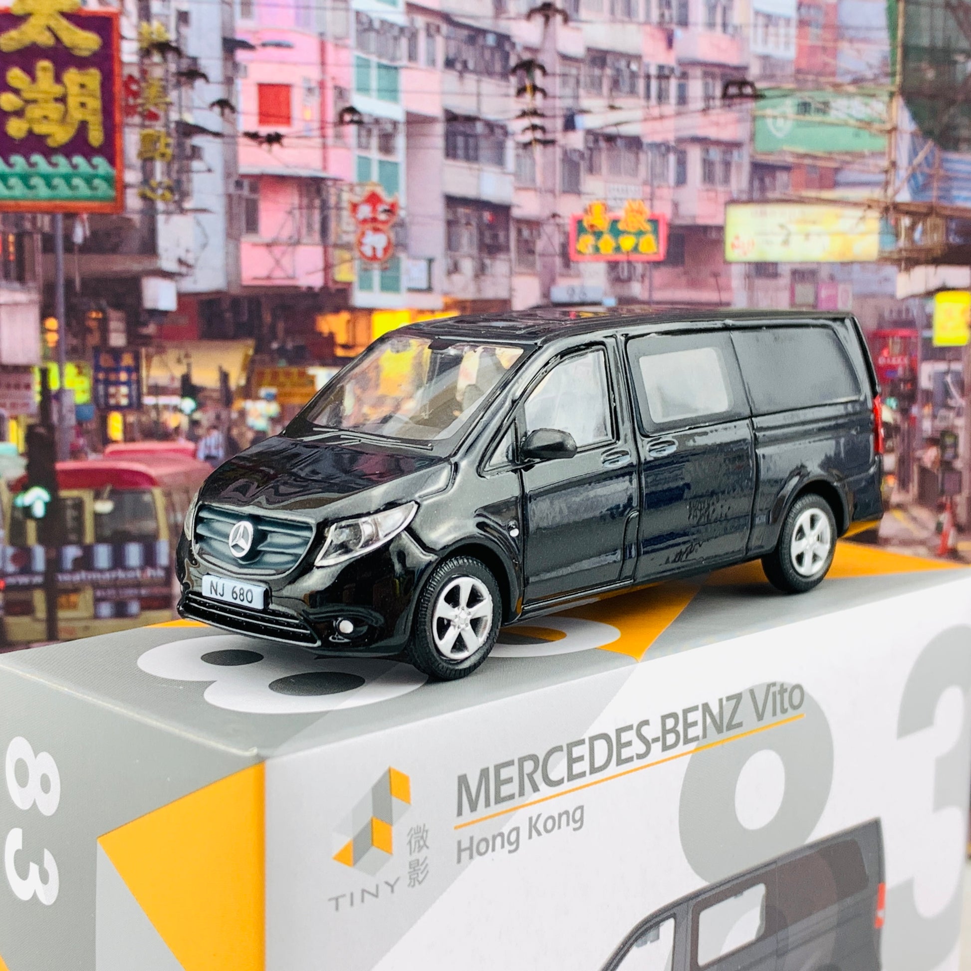 Tiny 微影 83 MERCEDES-BENZ Vito ATC64916