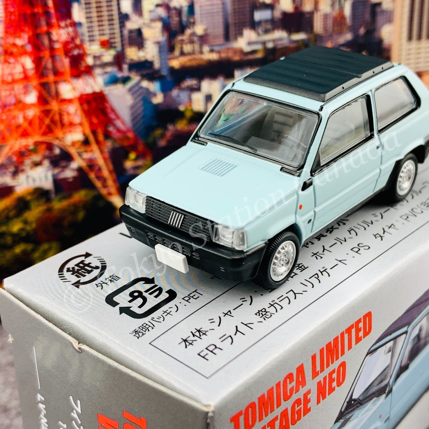 TOMYTEC Tomica Limited Vintage Neo 1/64 Fiat Panda 1000CL (light blue) LV-N239a