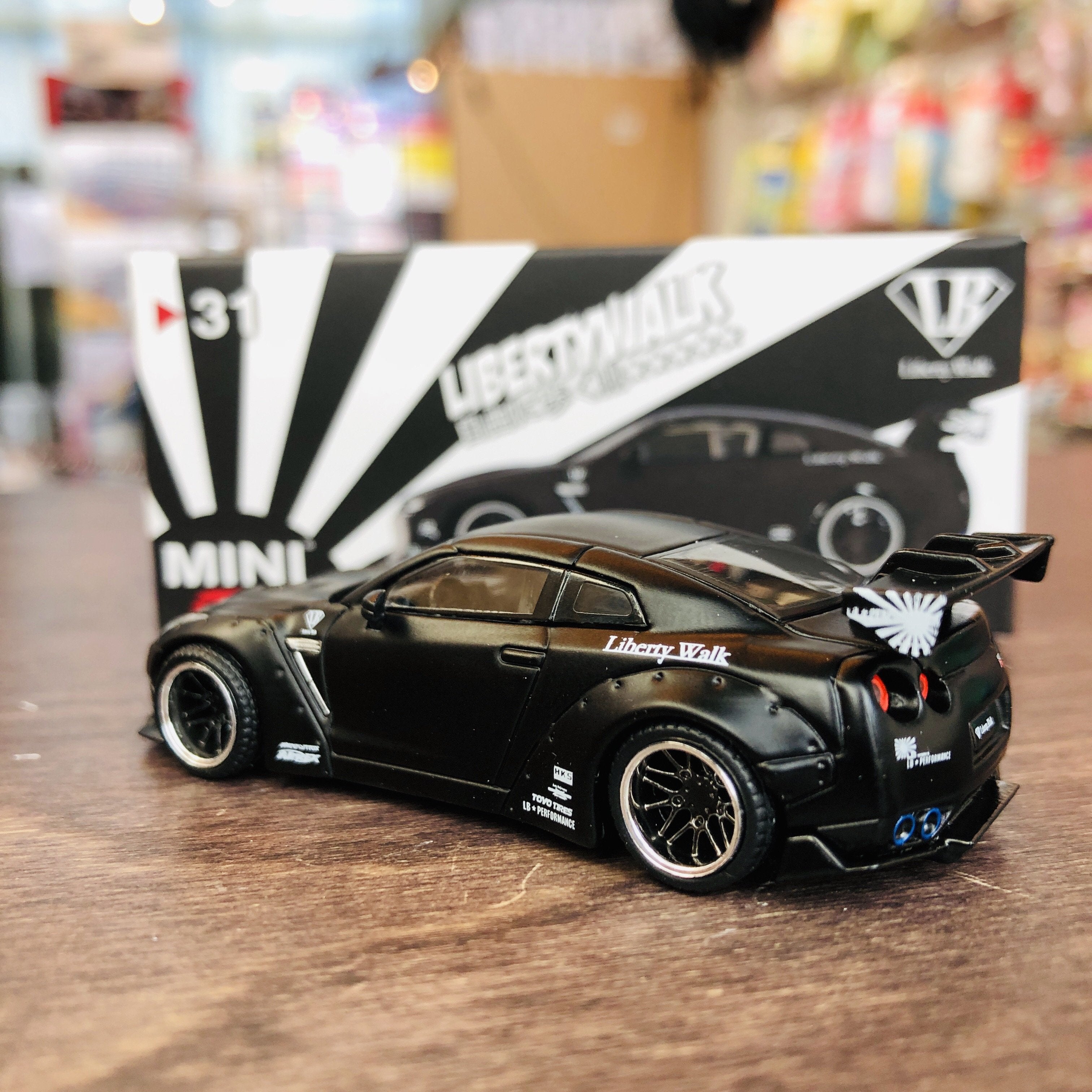 ミニカー MiNiGT LBWORKS Nissan GT-R matte black 1:64 MINI GT LB WORKS Nissan GTR Matte Black #31 | eBay