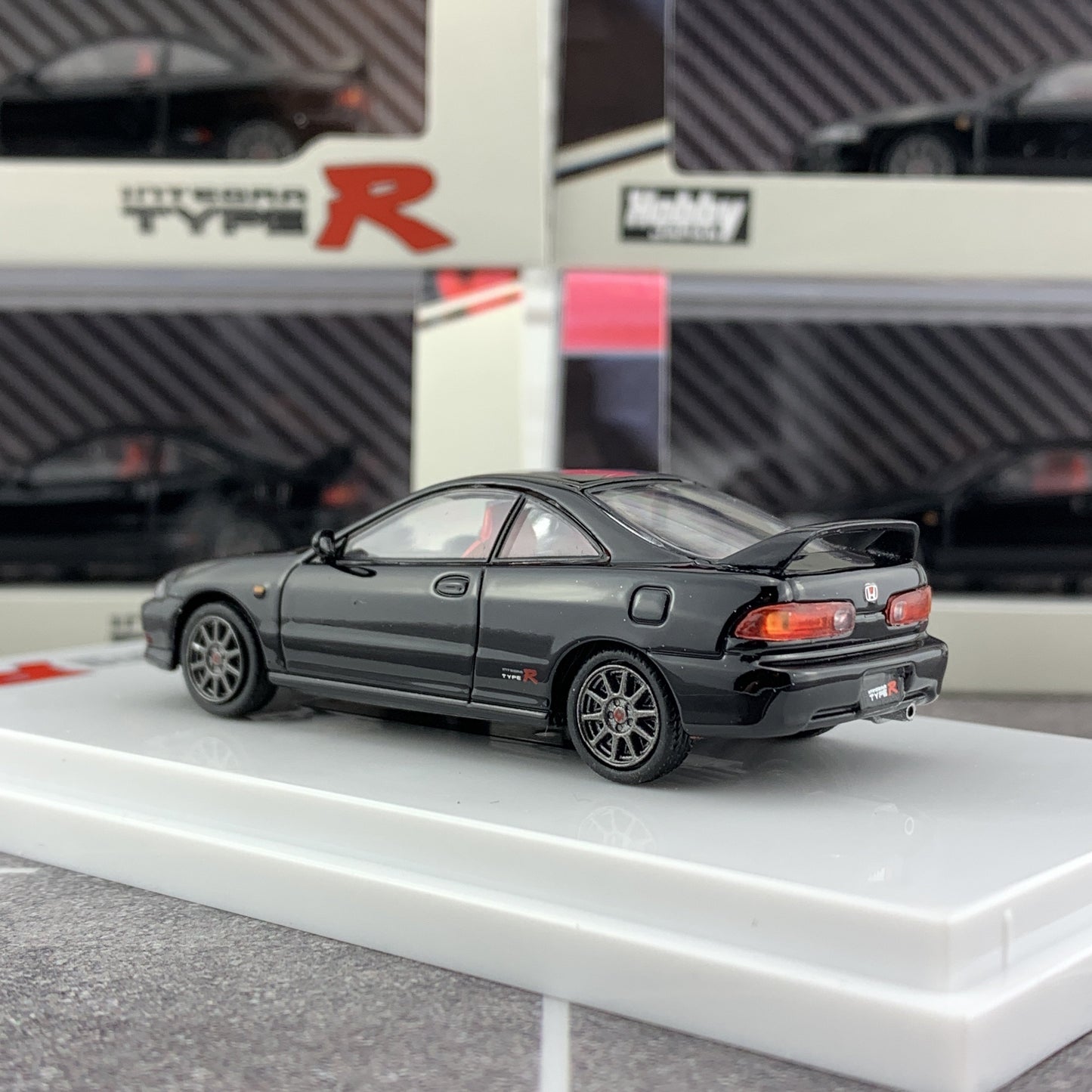 Hobby Japan 1/64 Honda Integra Type R (DC2) 1998 Starlight Black Pearl HJ641004BBK