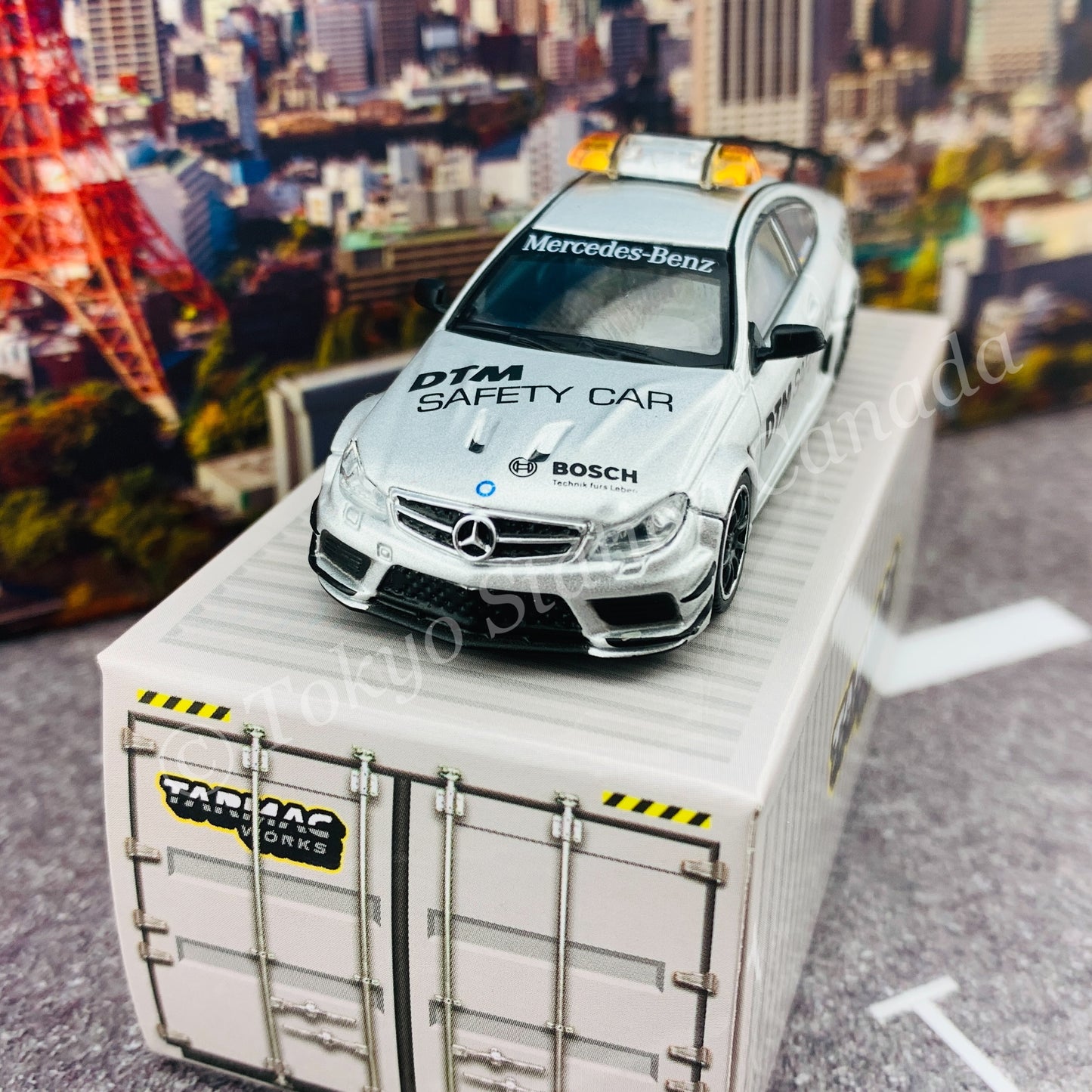 TARMAC WORKS 1/64 GLOBAL64 Mercedes-Benz C63 AMG Coupé Black Series DTM Safety Car T64G-009-SC