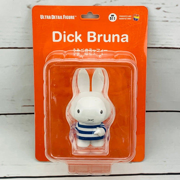 MEDICOM Ultra Detail Figure 511 Dick Bruna miffy at the Seaside