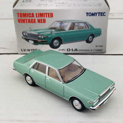 Tomica Limited Vintage 1/64 Nissan Laurel 2000SGL-E (1979) LV-N159a