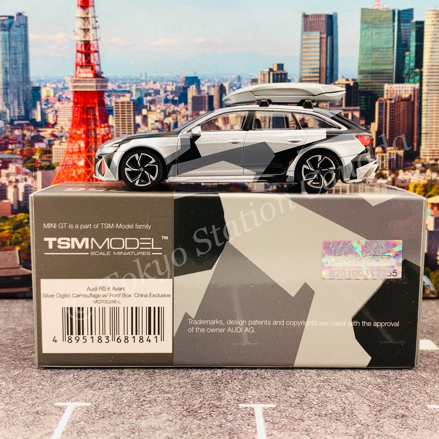 MINI GT 1/64 Audi RS 6 Avant  Silver Digital Camouflage w/ Roof Box CLDC Edition LHD MGT00256-L