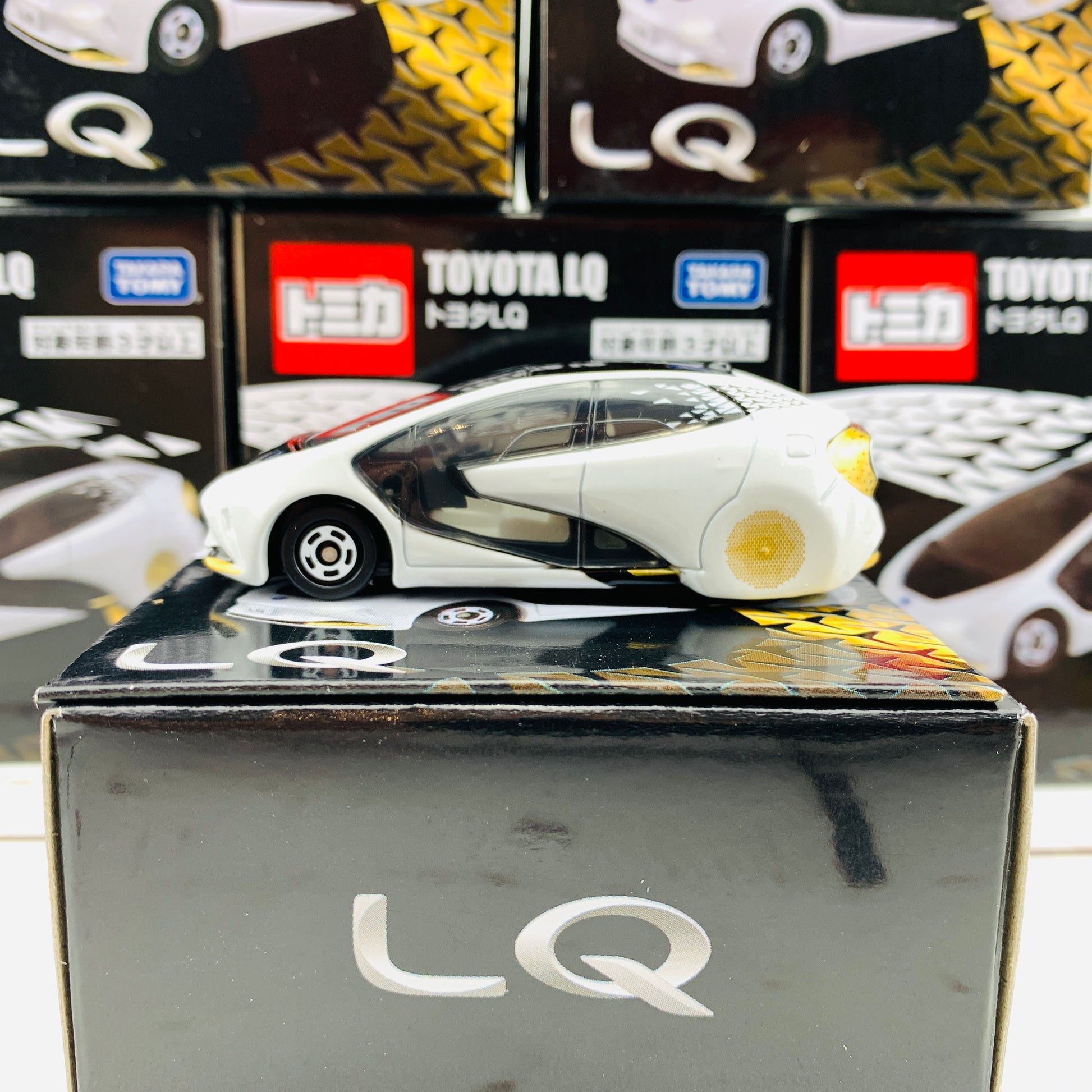 Tomica Toyota LQ