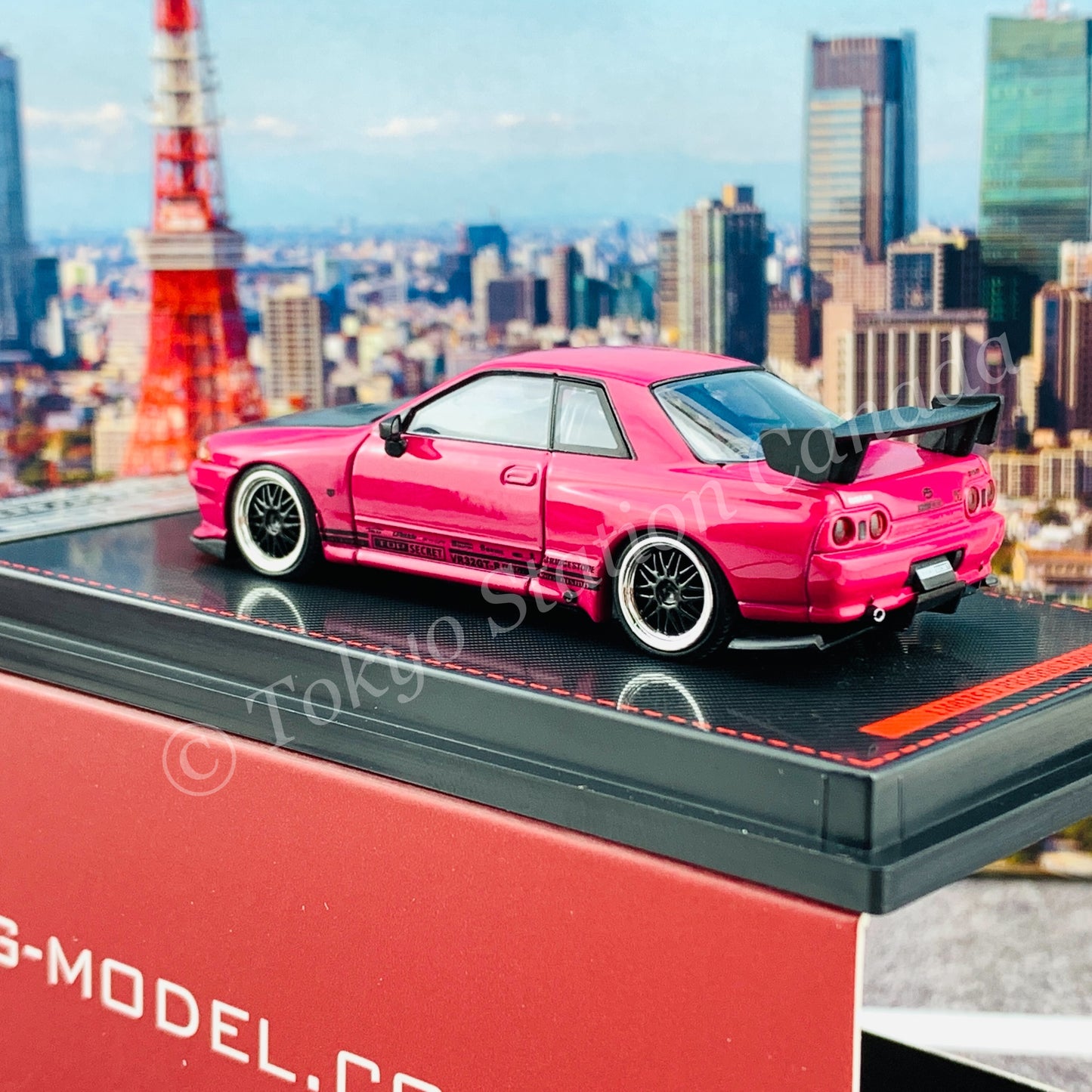 Ignition Model 1/64 TOP SECRET GT-R (VR32) Pink IG2393