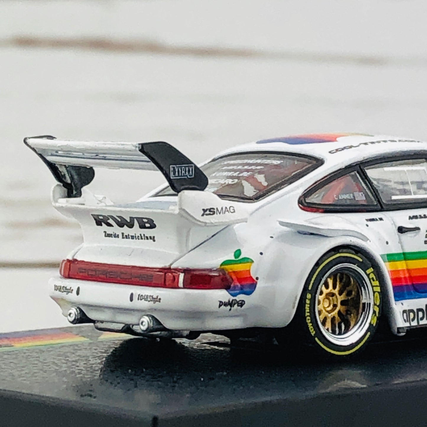 Tarmac Works 1/64 RWB 930 Apple #89