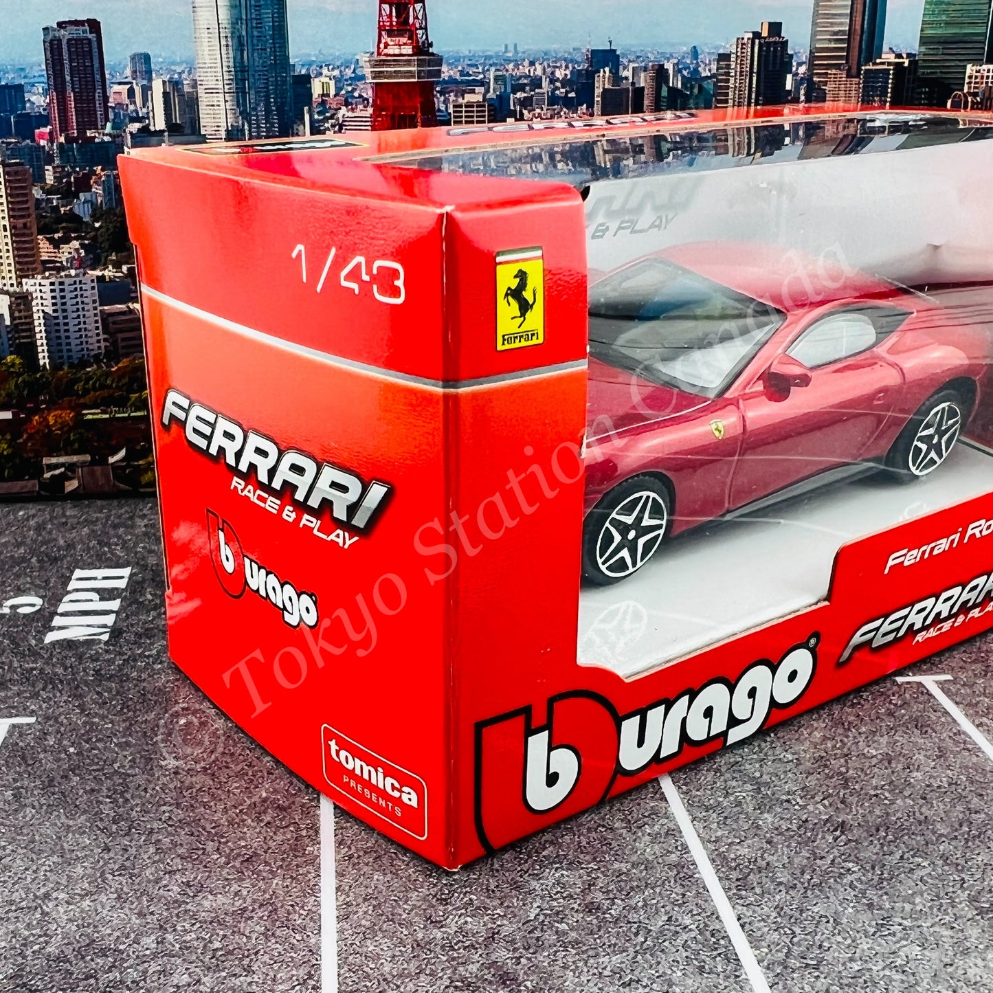 TOMICA Presents Bburago Race & Play Series 1/43 Ferrari Roma