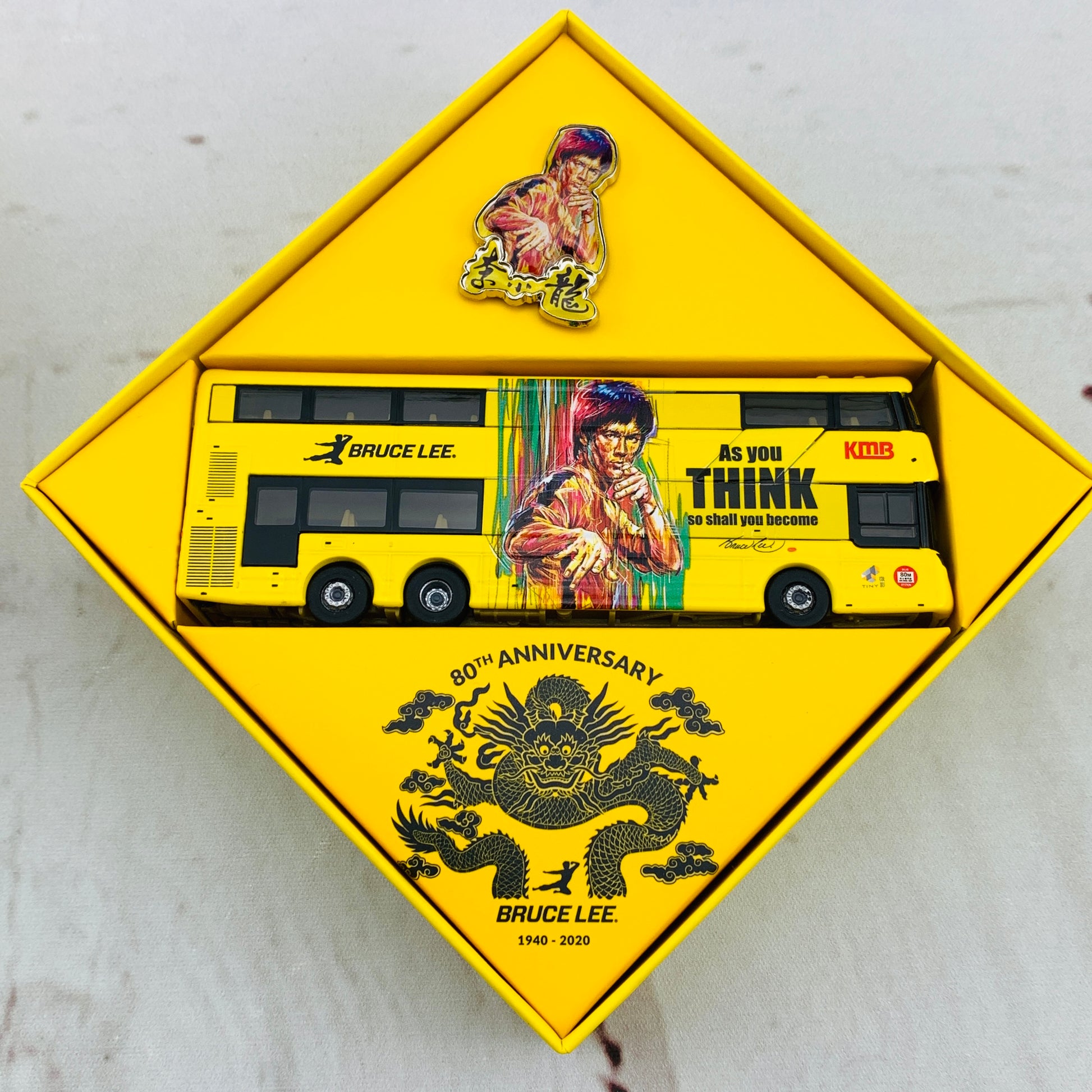 Tiny 微影 Bruce Lee KMB VOLVO B8L Wright Bruce Lee (Bruce Lee 80th Anniversary) KMB2020086