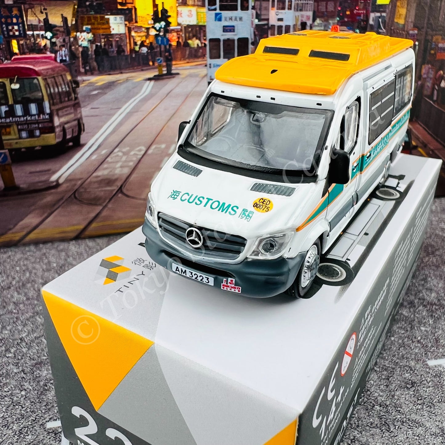 TINY 微影 22 MERCEDES-BENZ Sprinter FL Hong Kong Customs 香港機場海關執勤車 ATC64791