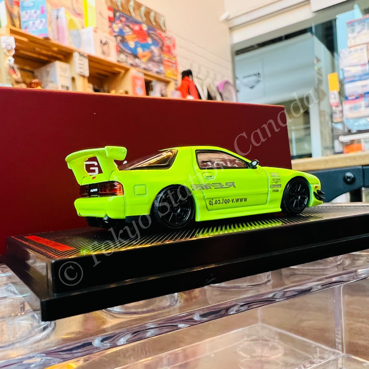 Ignition Model 1/64 Mazda RX-7 (FC3S) RE Amemiya Yellow Green IG2497