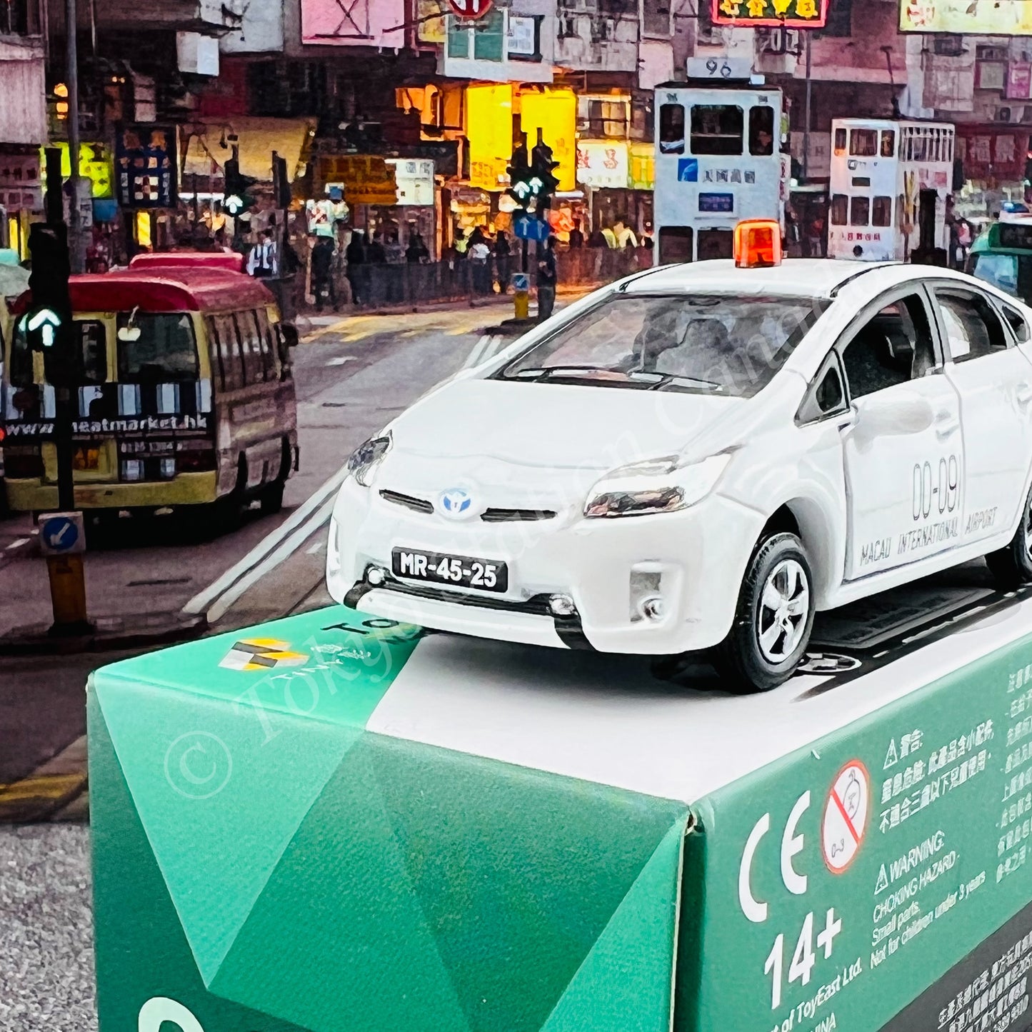 TINY 微影 MC03 Toyota Prius Macau Airport ATC64628