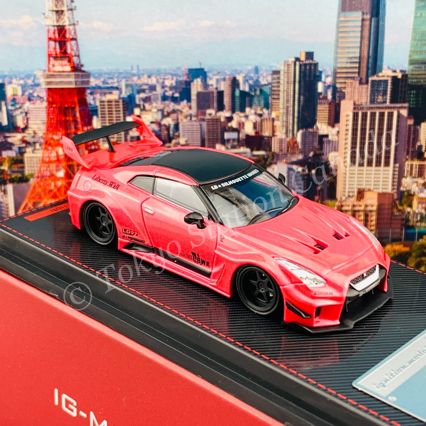 Ignition Model 1/64 LB-Silhouette WORKS GT Nissan 35GT-RR Pink IG2382