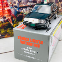 Tomytec Tomica Limited Vintage Neo 1/64 Toyota Crown Sedan Tokyo Radio Taxi (Black) 東京無線タクシー LV-N219a