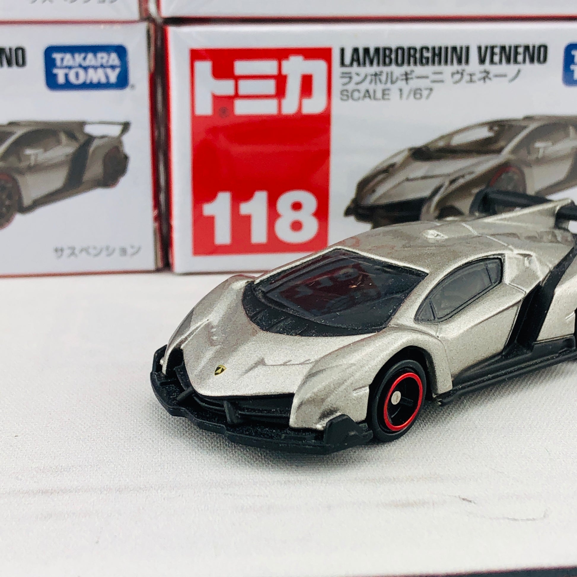 TOMICA 118 Lamborghini Veneno