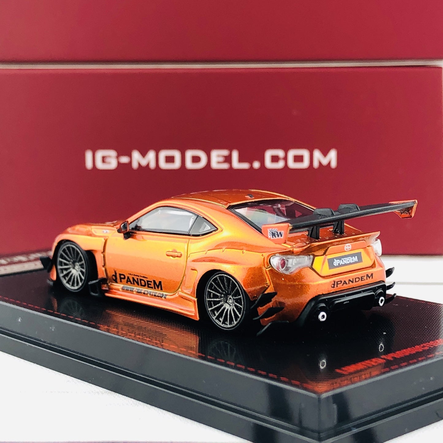Ignition Model 1/64 Pandem Toyota 86 V3 Orange Metallic 1404