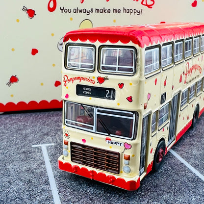 TINY 微影 Pompompurin Leyland Victory Mk 2 Bus ATC65303