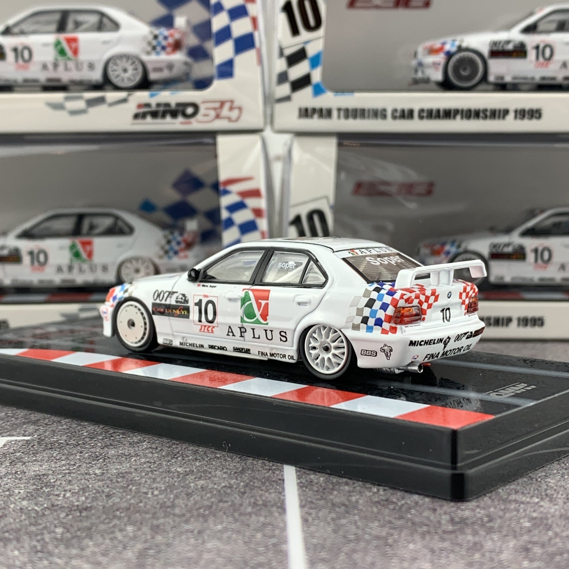 INNO64 1/64 BMW E36 318i #10 Japan Touring Car Championship 1994 "Team Schnitzer" - Steve Soper IN64-E36-10JTCC94