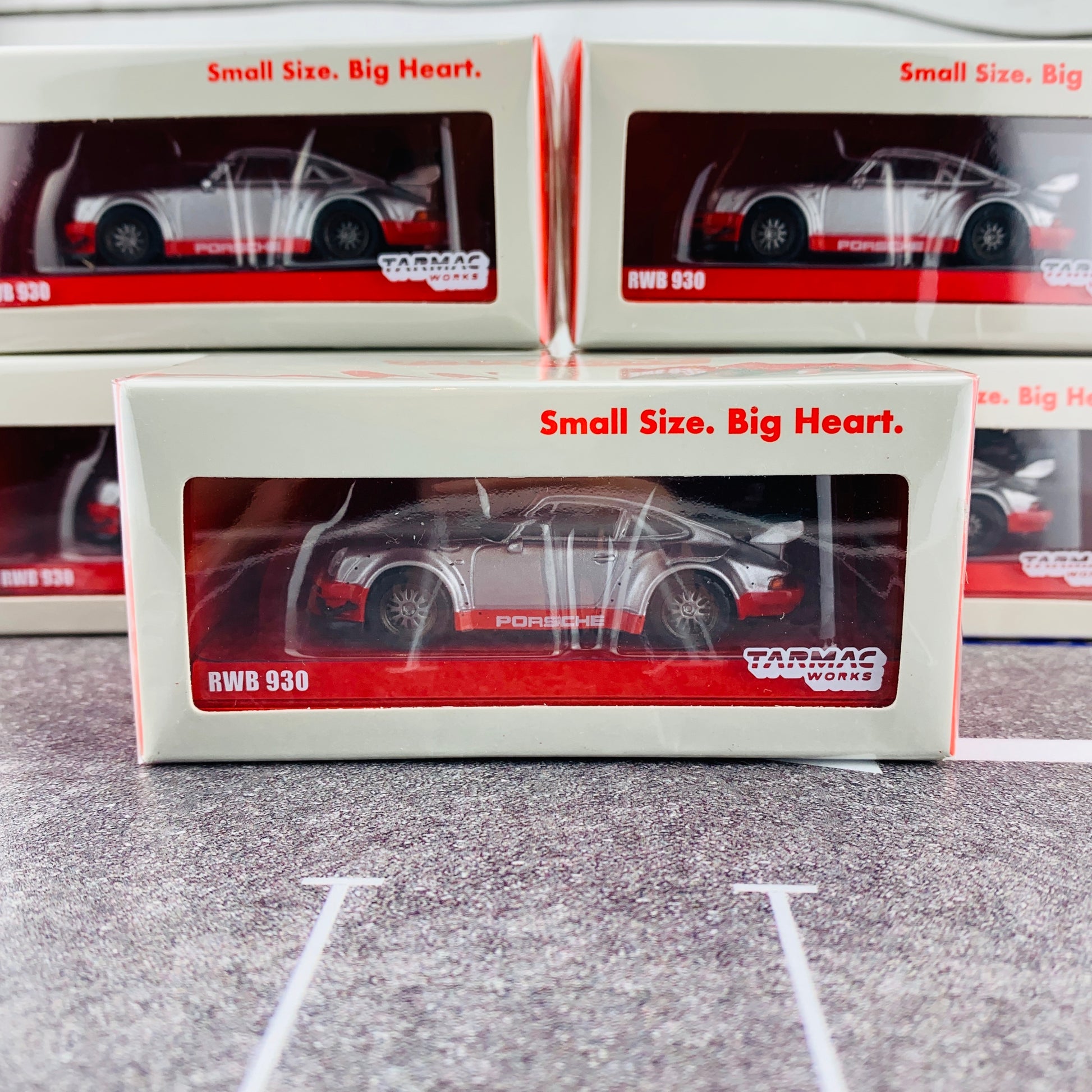 Tarmac Works 1/64 RWB 930 China Special Edition with Container T64-015-CN