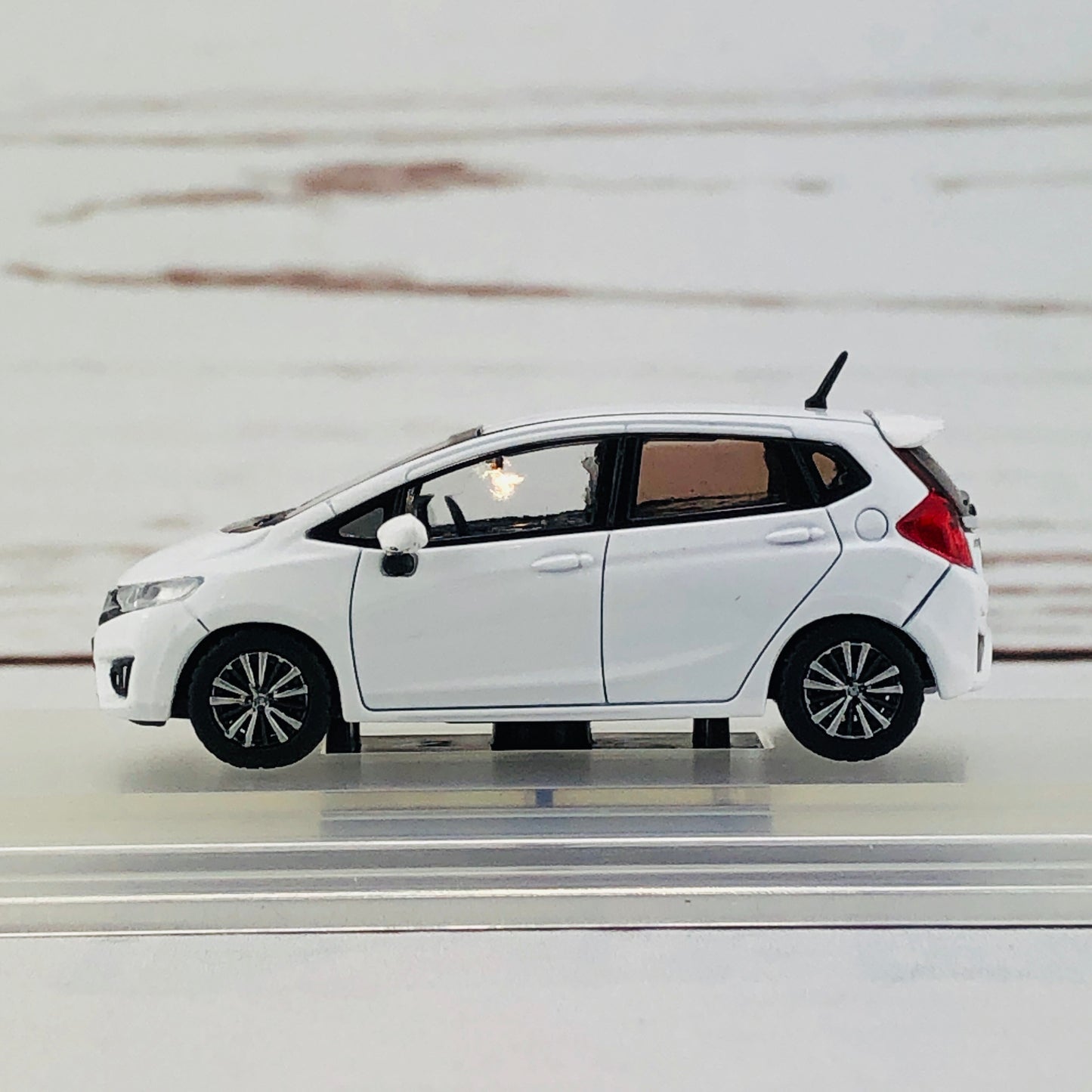 INNO64 1/64 Honda Fit 3 RS White