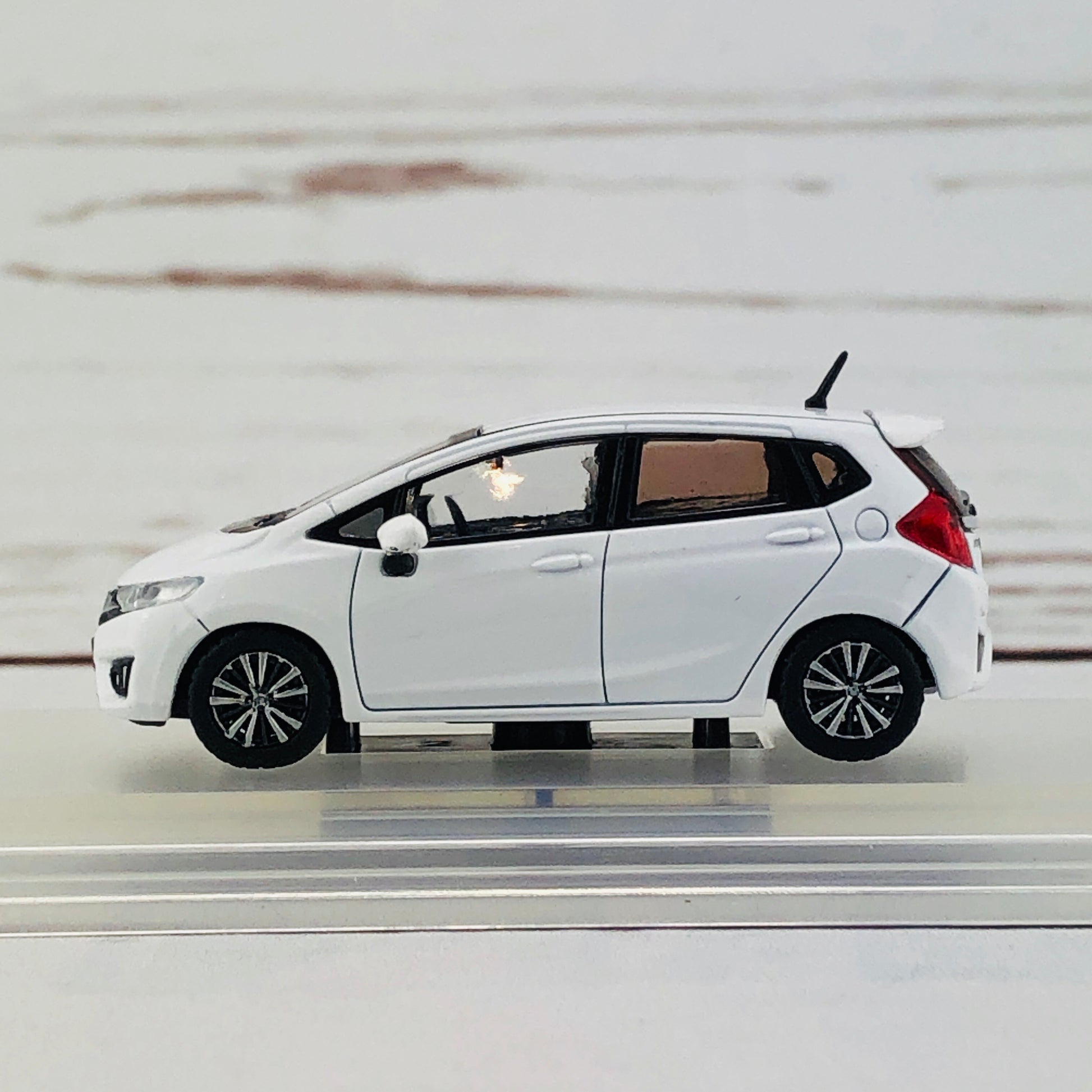 INNO64 1/64 Honda Fit 3 RS White