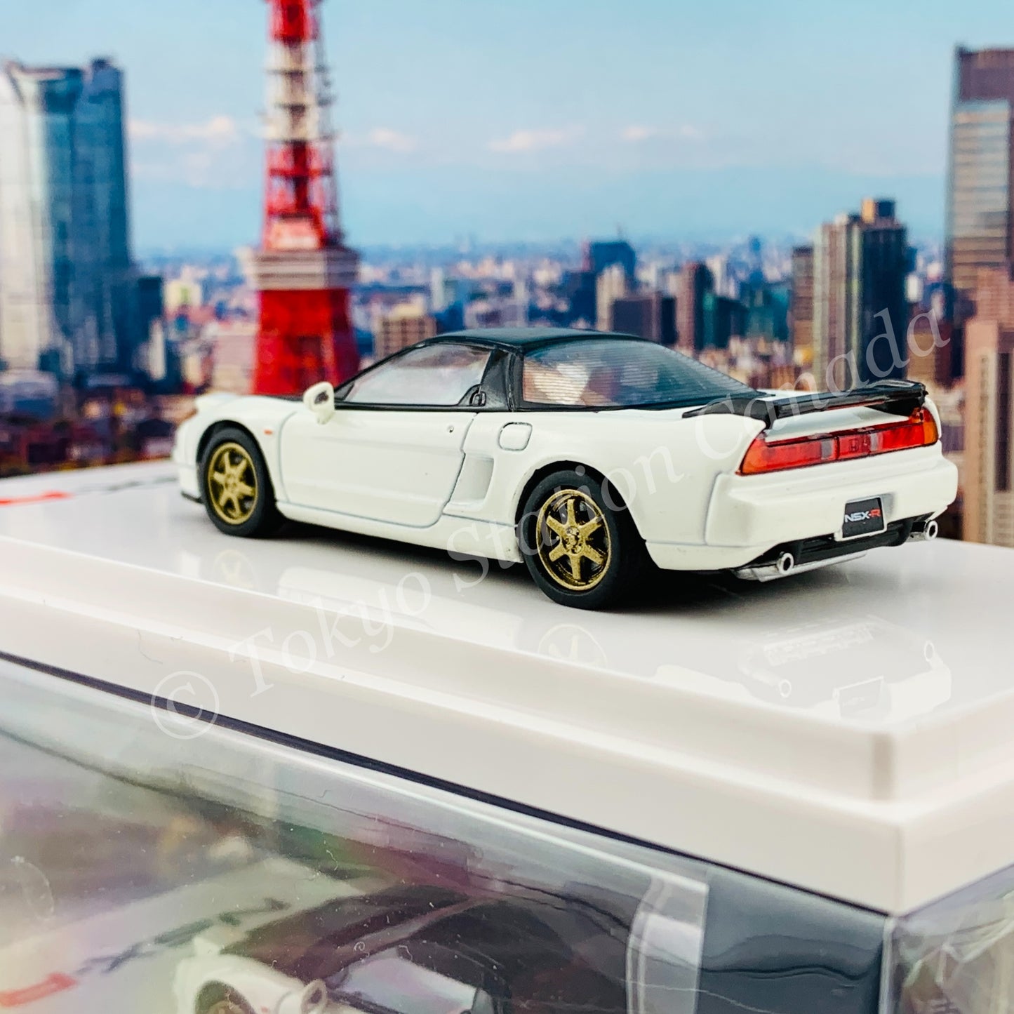 HOBBY JAPAN 1/64 Honda NSX (NA1) Type R Customized Version With Engine Display Model Championship White HJ642006RCW