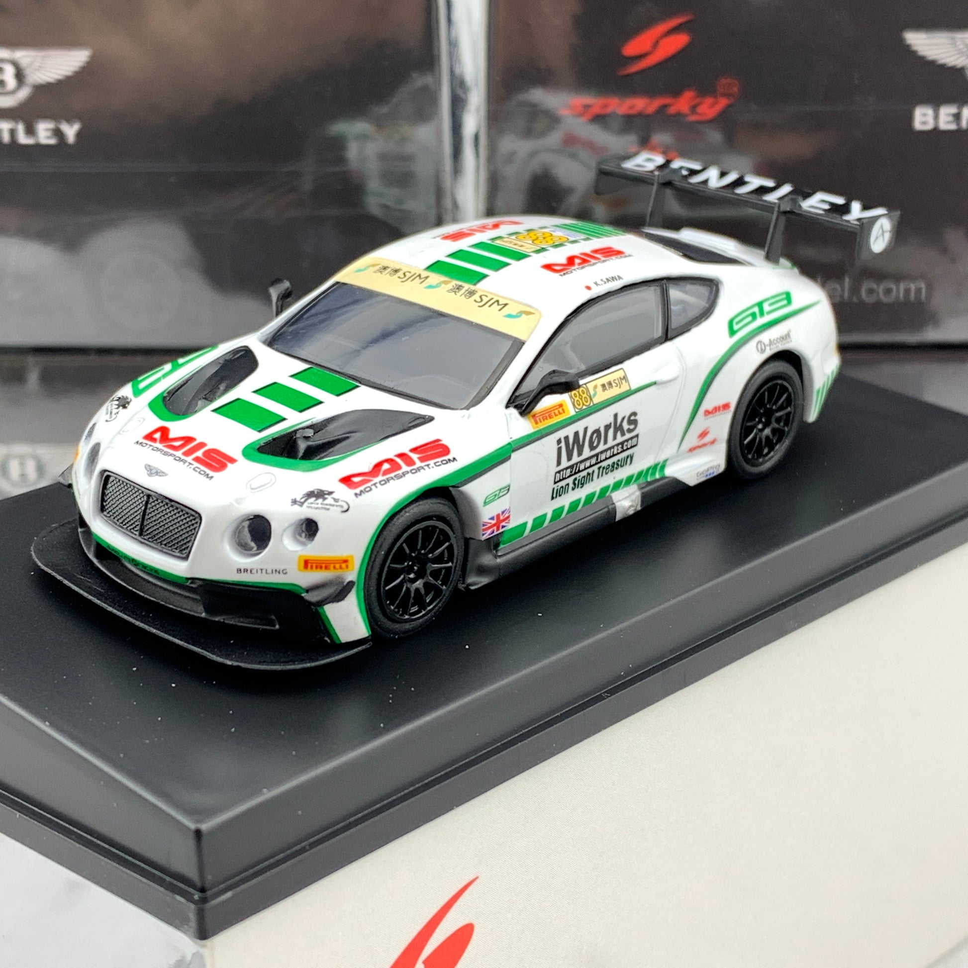 Sparky 1/64 BENTLEY CONTINENTAL GT3 NO.88 MACAU GP FIA GT WORLD CUP 2015 BENTLEY TEAM ABSOLUTE KEITA SAWA Y103