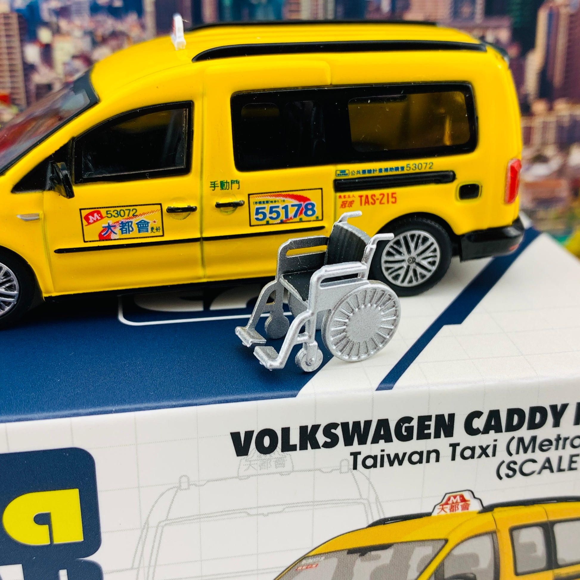 ERA CAR 21 1/64 Volkswagen Caddy Maxi Taiwan Taxi VW20CAMRN21