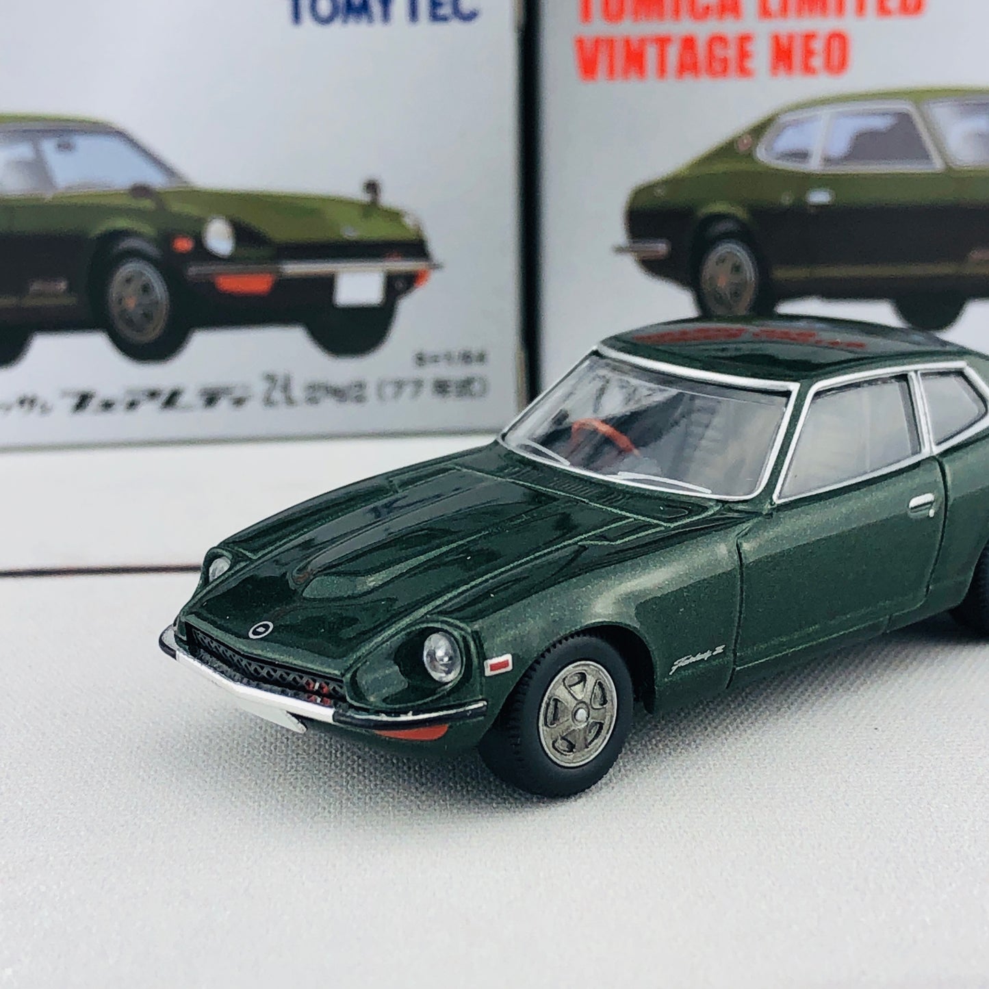 Tomica Limited Vintage 1/64 Nissan Fairlady Z-L 2by2 (1977) LV-N41c Green