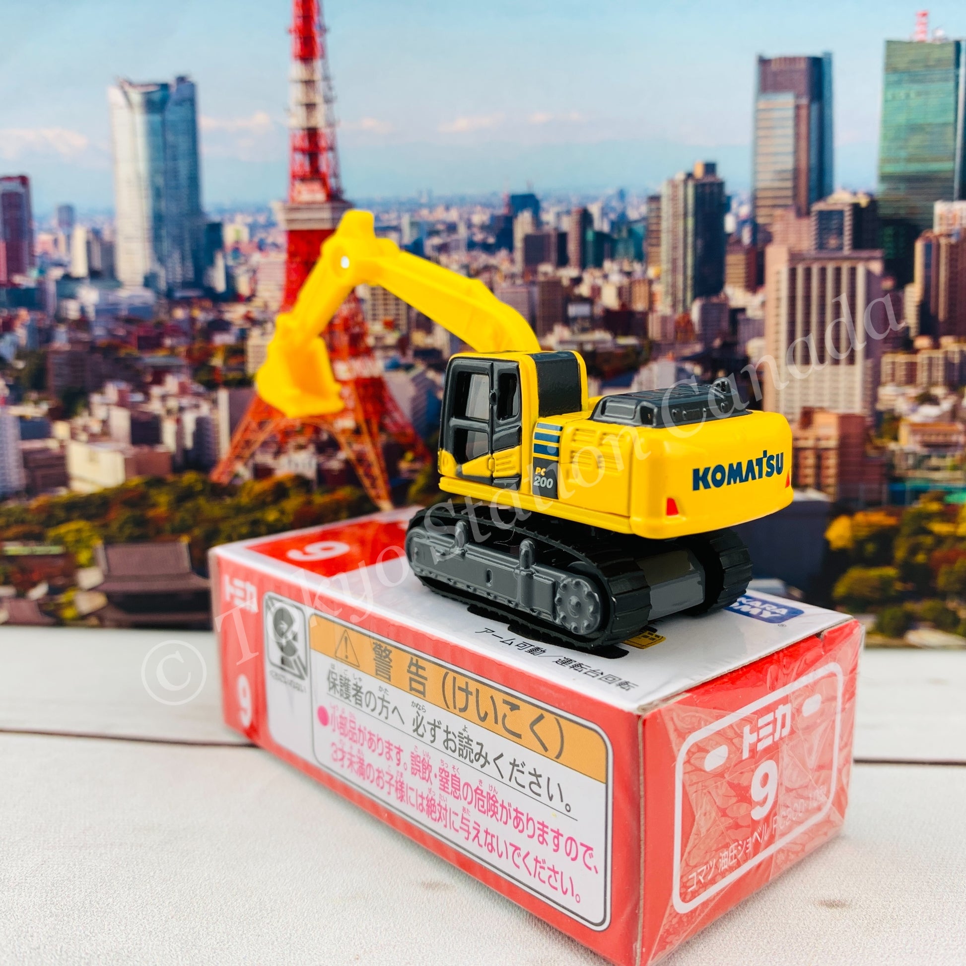 TOMICA 9 KOMATSU Excavator PC200-10