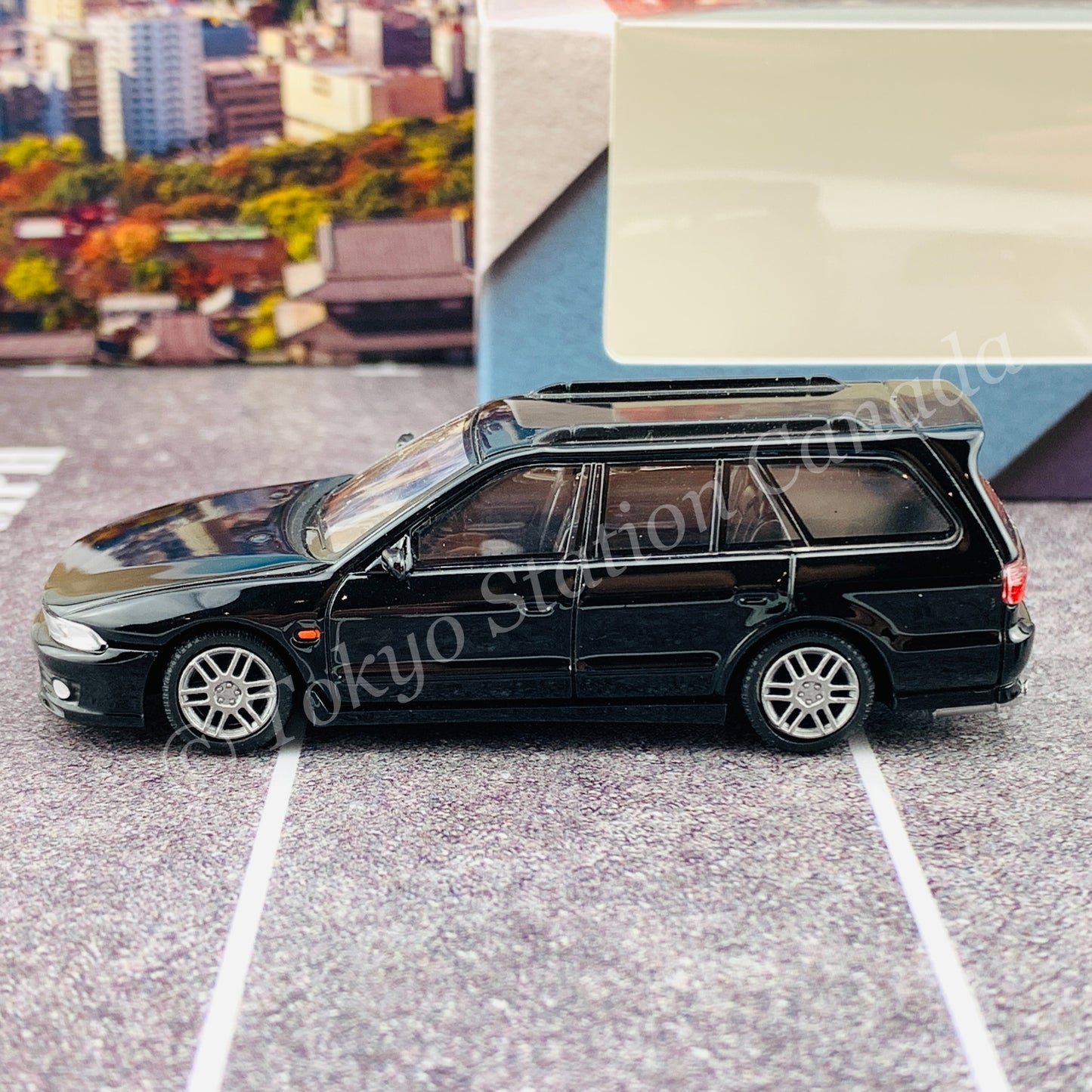 BM Creations JUNIOR 1/64 Mitsubishi Legnum VR4 BLACK RHD with Extra Wheels, Lowering Parts 64B0156