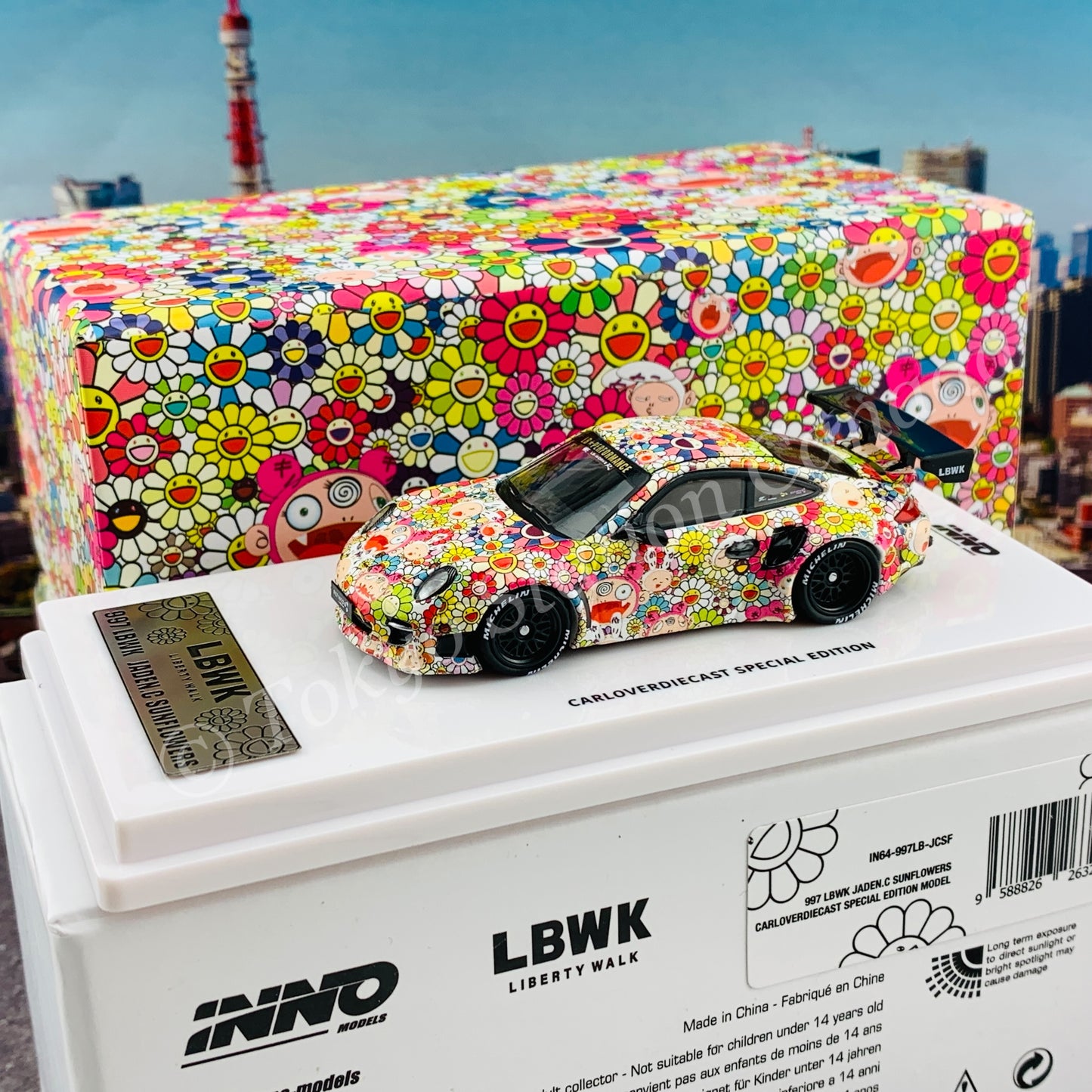 INNO64 1/64 997 LBWK Jaden.C Sunflowers  Carloverdiecast Special Edition Model With Special Packaging Box IN64-997LB-JCSF