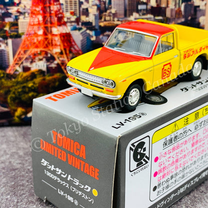 Tomytec Tomica Limited Vintage 1/64 Datsun Truck 1300 DX (Bridgestone) LV-195a