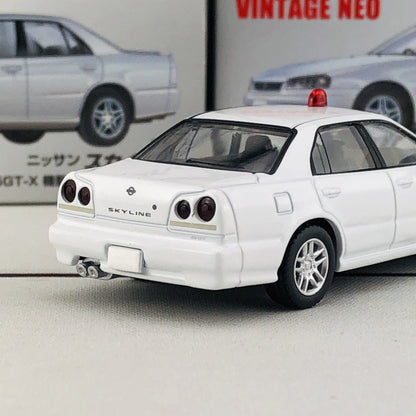 Tomica Limited Vintage 1/64 Nissan Skyline 25GT-X LV-N126a (2000)