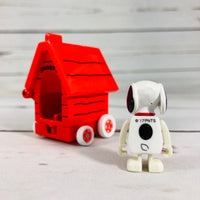 DREAM TOMICA Ride On R01 Snoopy x House Car