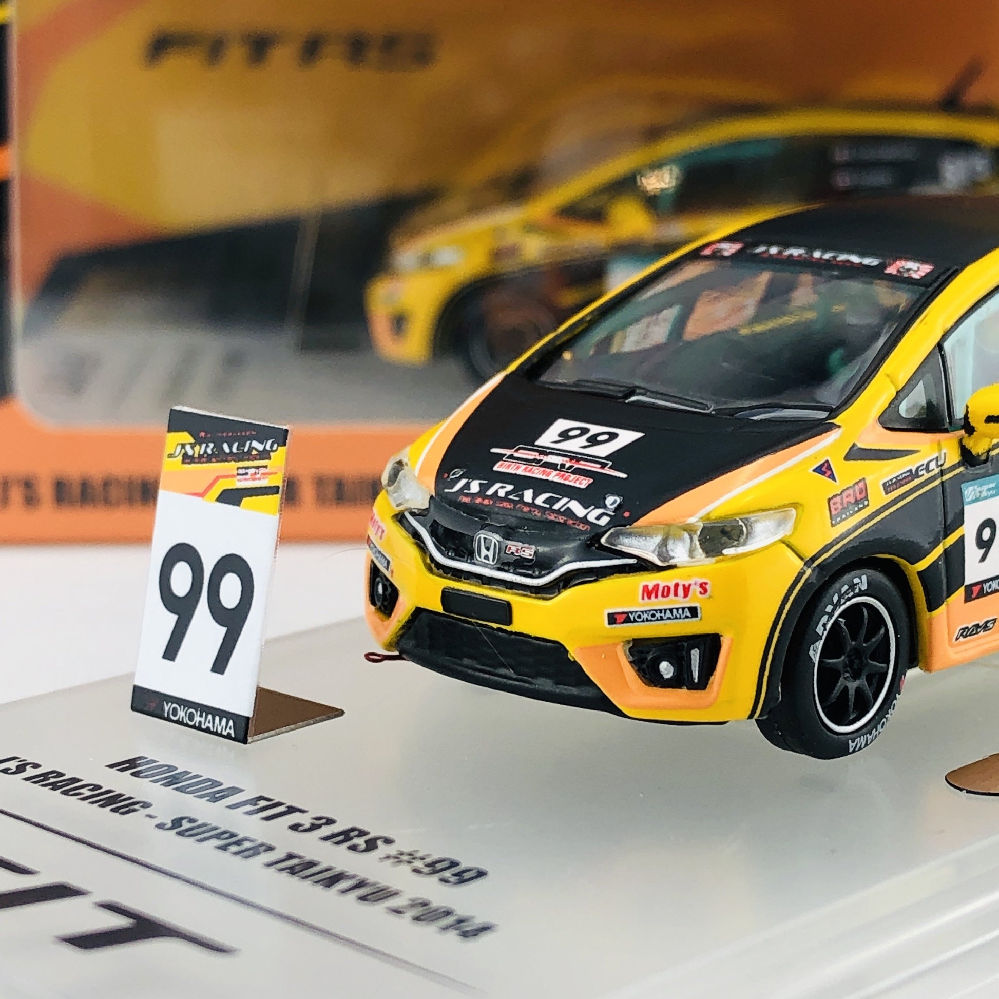 INNO64 HONDA FIT 3 RS #99 J'S Racing - Super Taikyu 2014 CARLOVERDIECAST Special Edition IN64-GK5-JS99