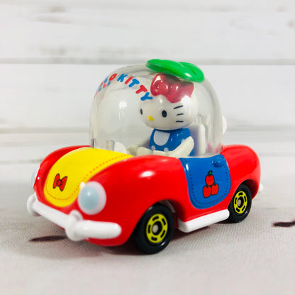 DREAM TOMICA Ride On R02 Hello Kitty x Apple Car