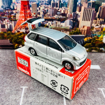 TOMICA Toyota AVANZA VELOZ (Silver Mica Metallic) 4904810805540