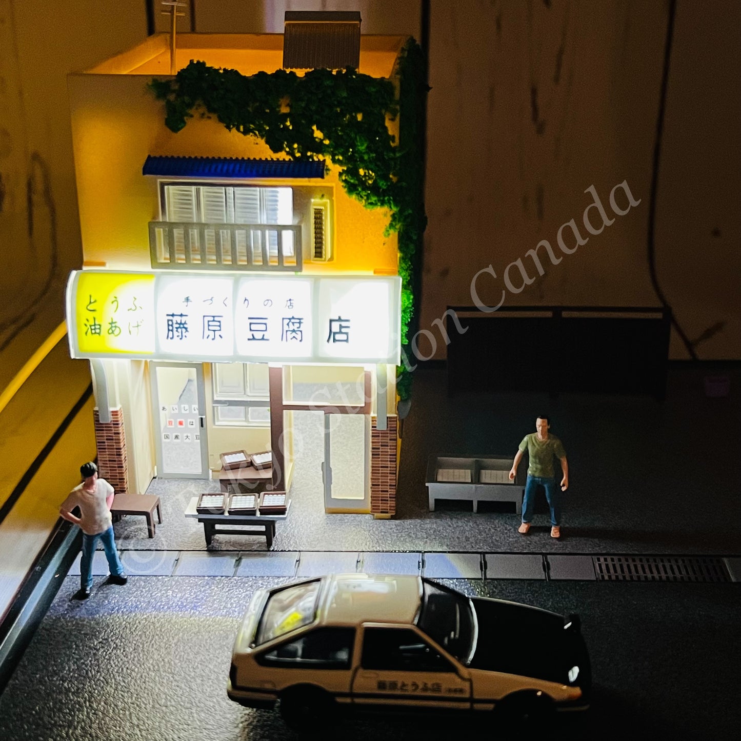 AUTOmodel 1/64 Initial D Tofu Shop Diorama with USB Powered Lighting