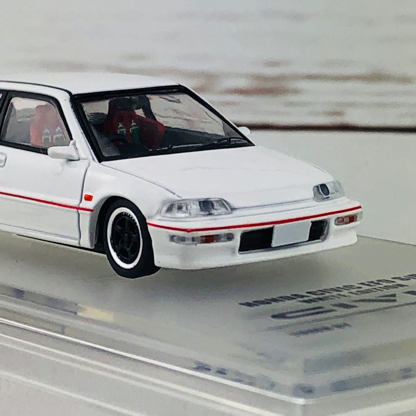 INNO64 Honda Civic EF9 SiR White Edition IN64-EF9-WHI