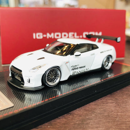 Ignition Model 1/64 Pandem R35 GTR White 1745