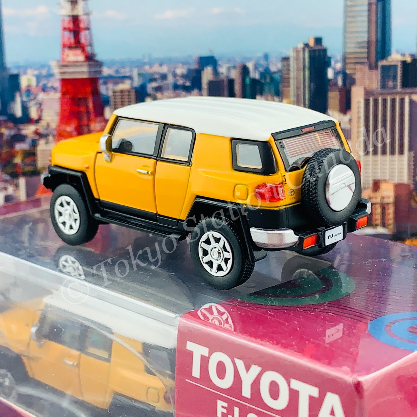 BM Creations JUNIOR 1/64 Toyota 2015 FJ Cruiser Yellow RHD 64B0132