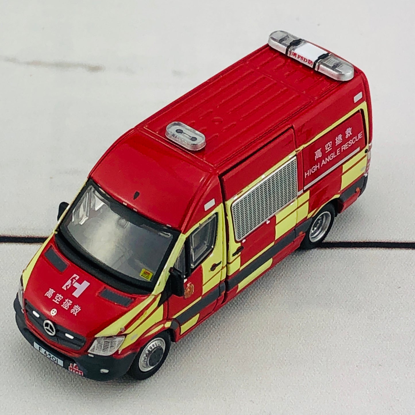 Tiny 165 High Angle Rescue Mercedes-Benz Sprinter (F6501)