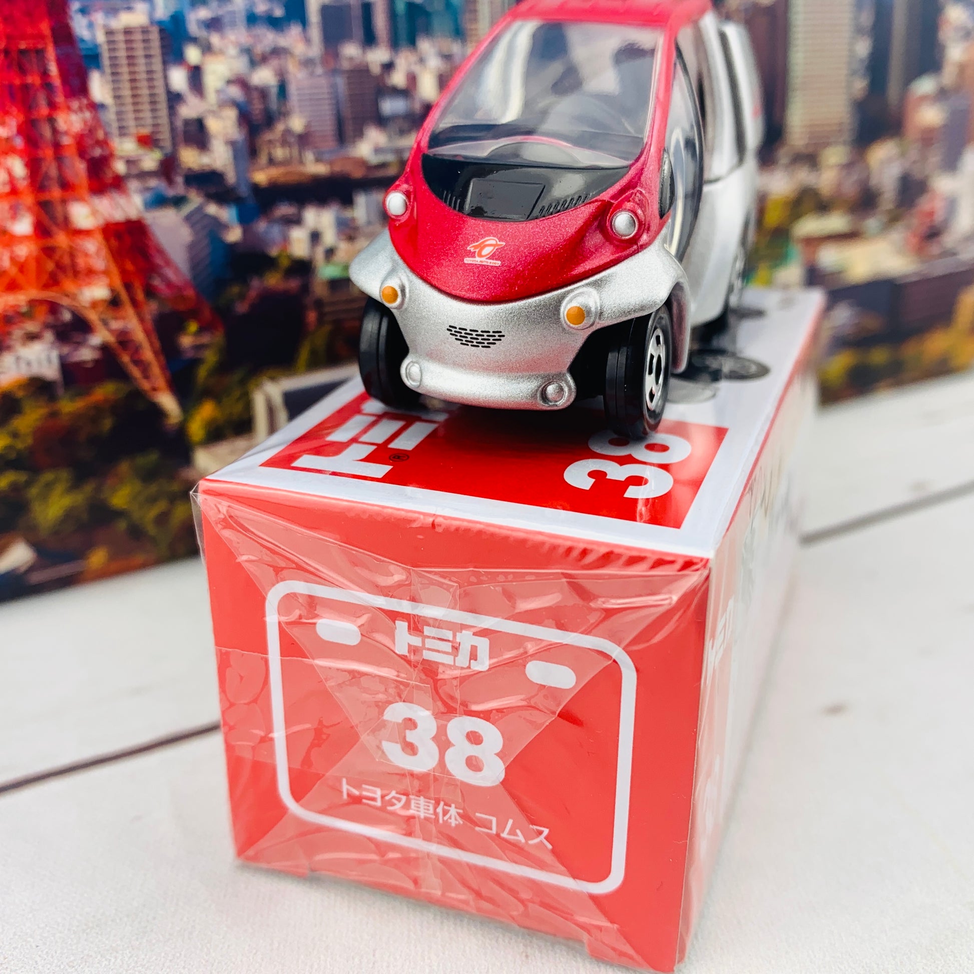 TOMICA 38 Toyota Auto Body Coms