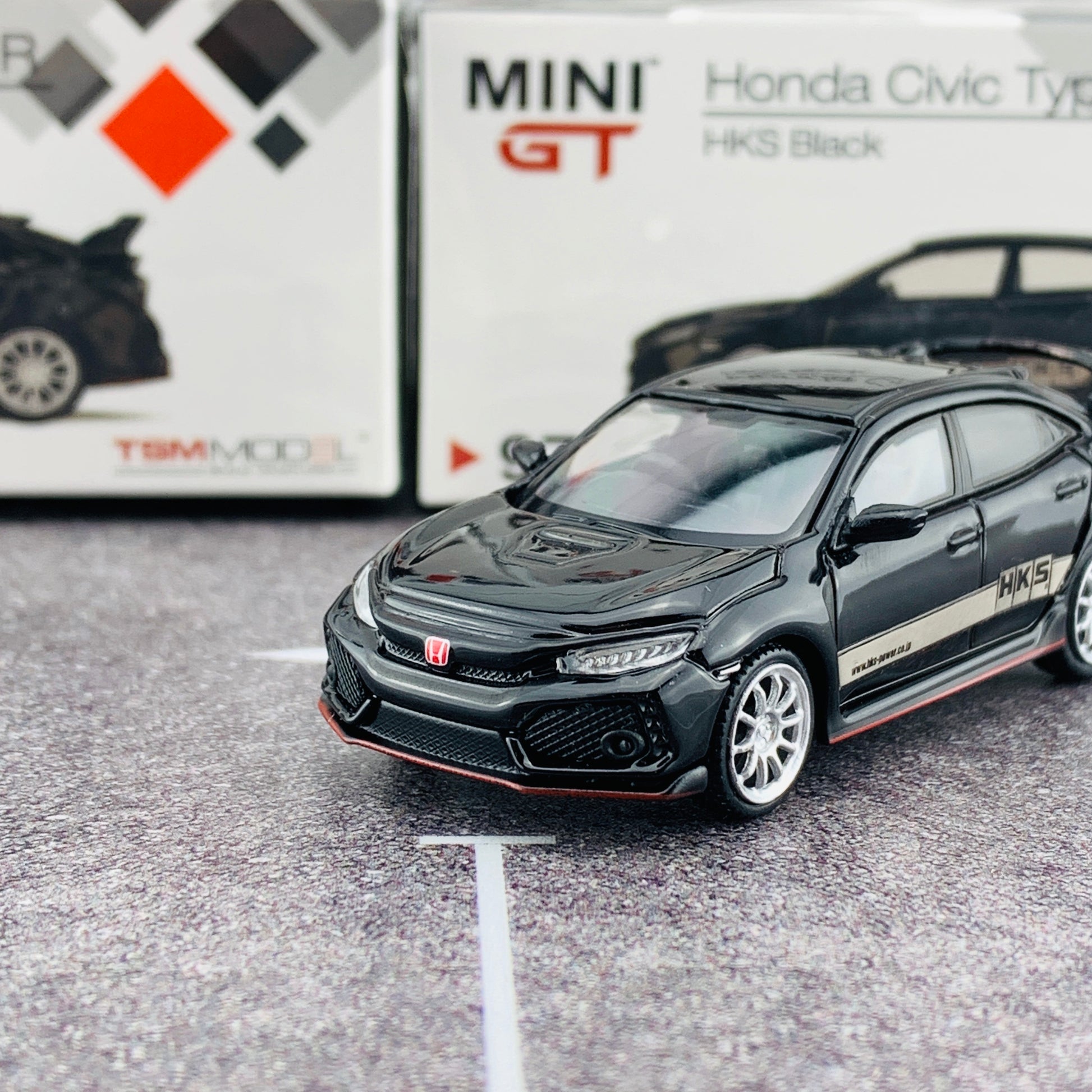 MINI GT 1/64 Honda Civic Type R (FK8) HKS Black (RHD) MGT00097-R
