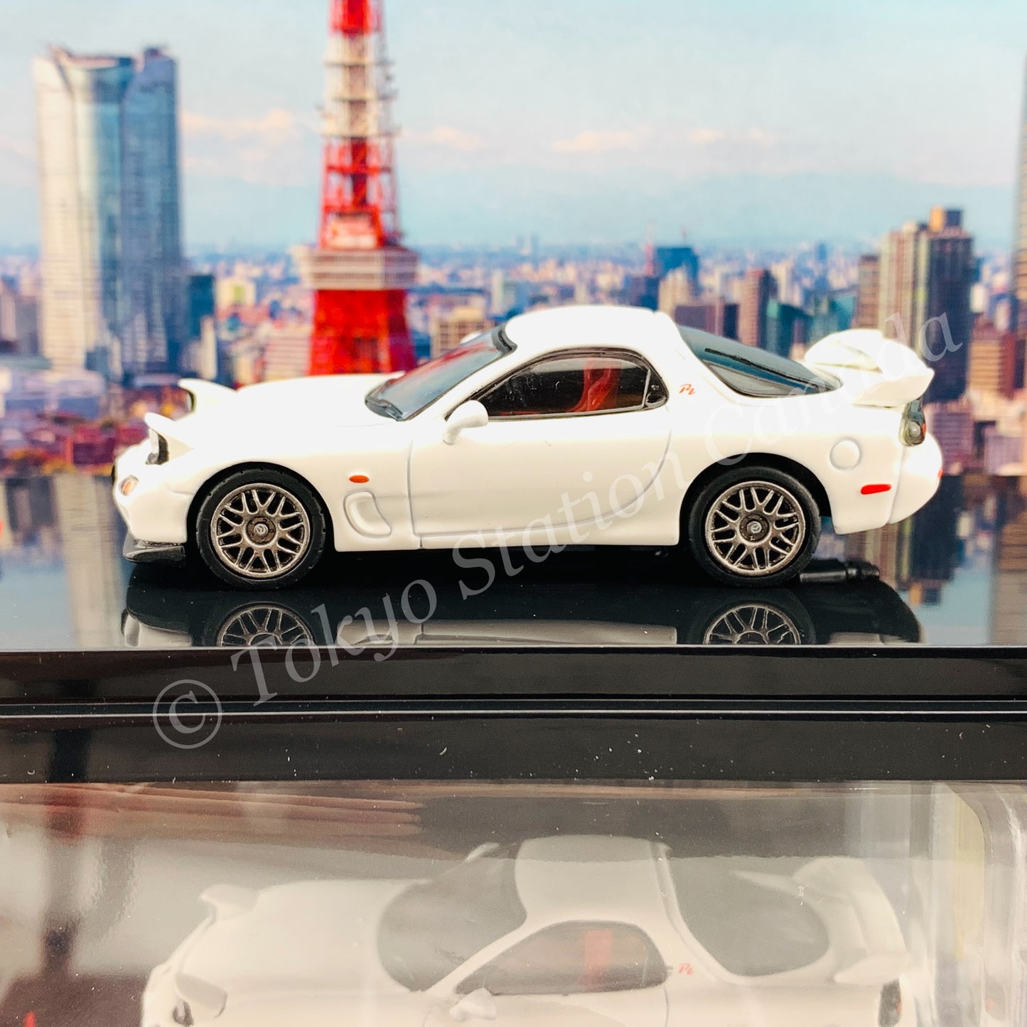 HOBBY JAPAN 1/64 Mazda RX-7 (FD3S) Type RZ With Engine Display Model White HJ642007EW
