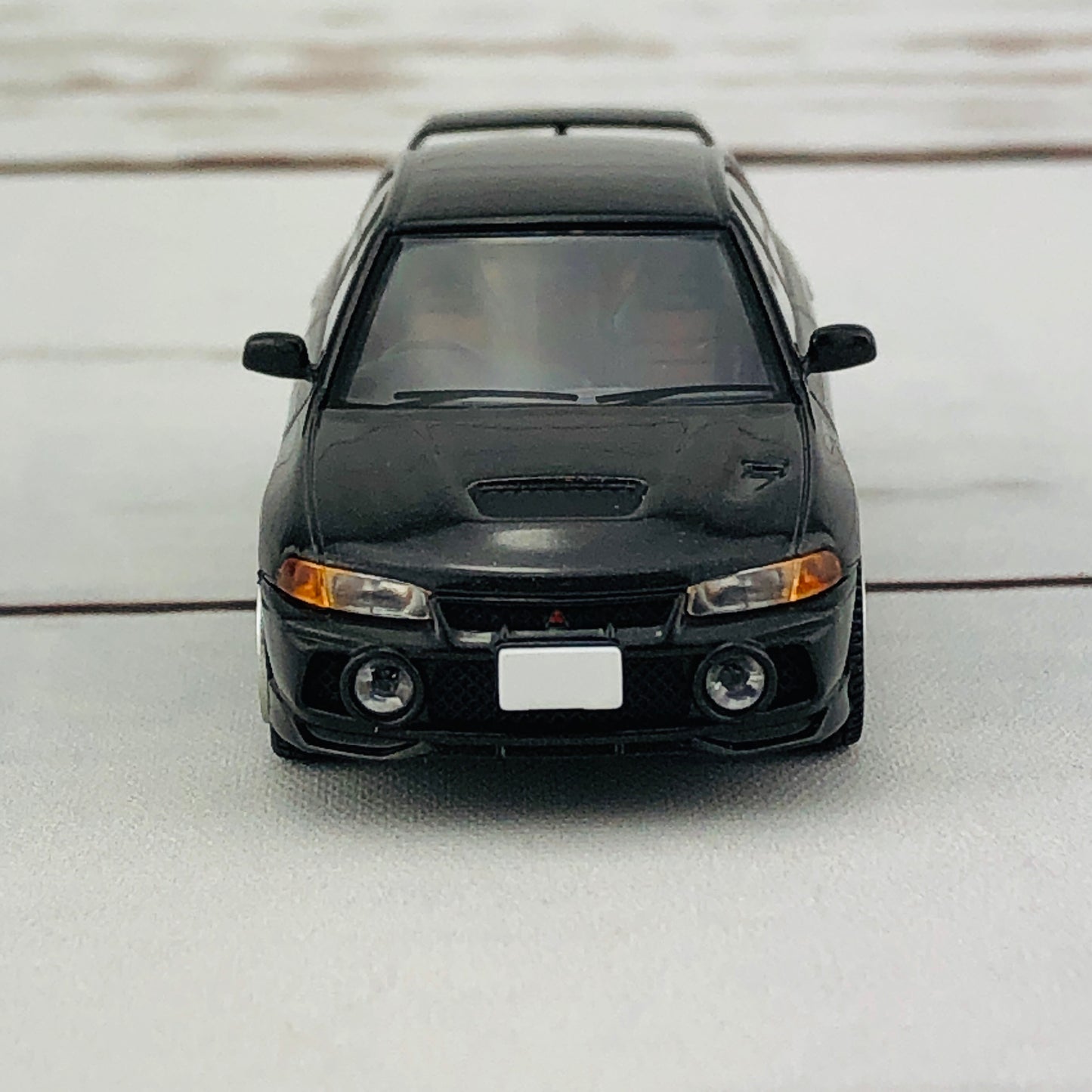 Tomica Limited Vintage Neo Mitsubishi Lancer Evolution IV GSR Black (1996) LV-N186b