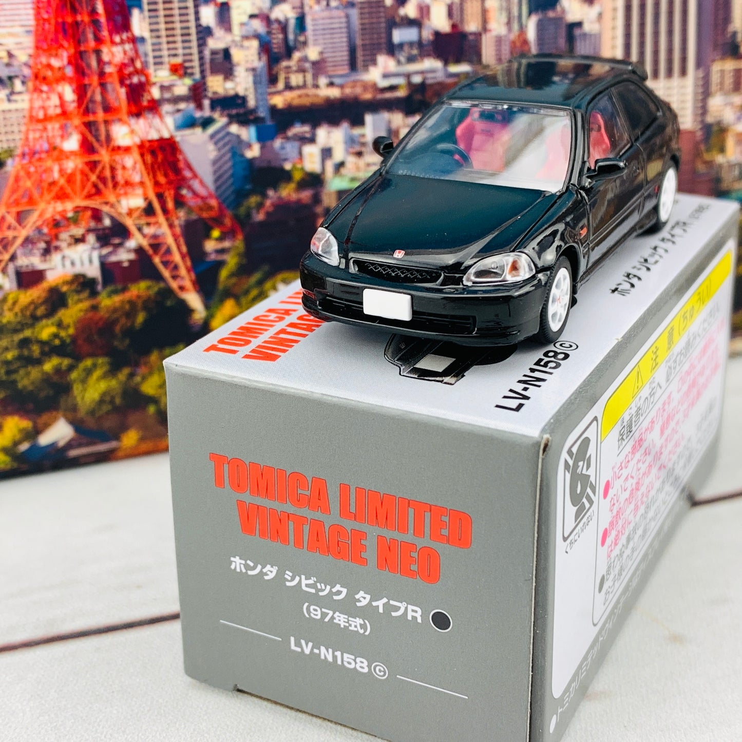 Tomytec Tomica Limited Vintage Neo 1/64 Honda Civic Type R 1997 (Black) LV-N158c