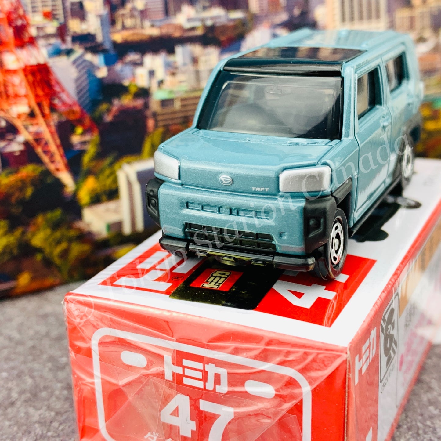 TOMICA 47 Daihatsu Taft 4904810156772